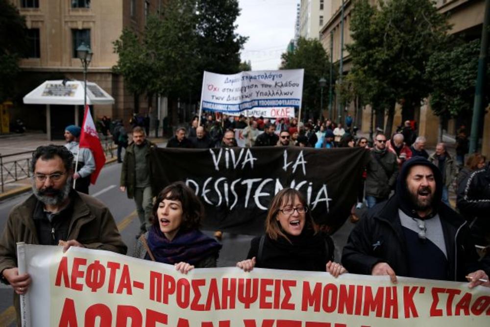 Protesti ispred grčkog parlamenta
