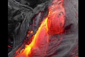 (VIDEO) VATRENI PRSTEN MOGAO BI SVE DA SPRŽI: Objavljeni neverovatni snimci erupcije Majona, hiljade ljudi panično beže od užarene lave!