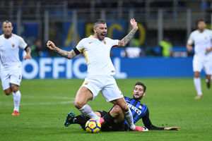 MIROLJUBIVO U MILANU: Inter u finišu do boda protiv Rome