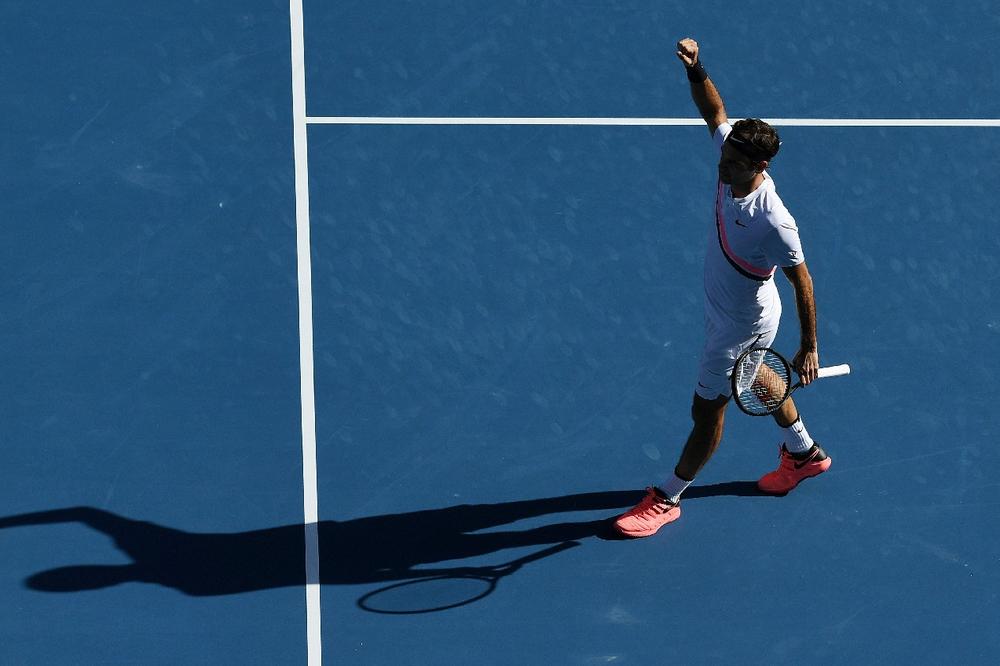 ŠAMPION U ČETVRTFINALU: Federer prejak za borbenog Mađara!