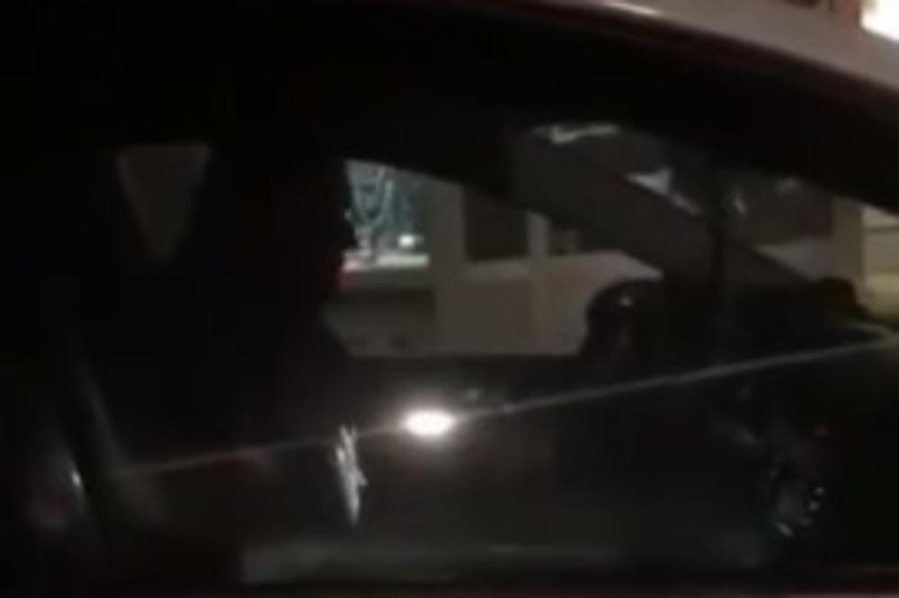 (VIDEO) ZASPALI NA ZADATKU: Pogledajte kako je vozač isprepadao bosanske policajce