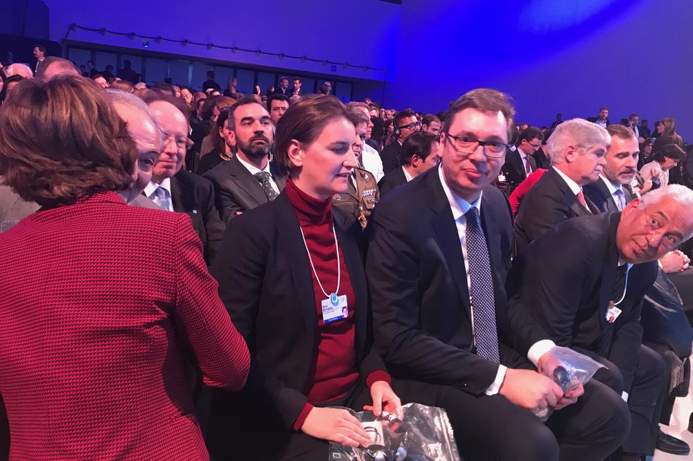 VUČIĆ U DAVOSU: Danas sa Hanom i svetskim ekonomskim liderima