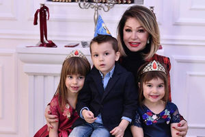 NAJVEĆA SREĆA NEDE UKRADEN: Pevačica slavi rođendan svojim unucima