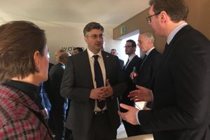 SUSRET U DAVOSU: Vučić razgovarao s hrvatskim premijerom Plenkovićem
