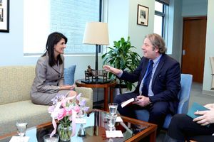 SASTALI SE U NJUJORKU: Niki Hejli razgovarala sa ambasadorom Srbije o Kosovu