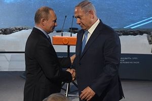 PUTIN IZNENADIO NETANIJAHUA: Ruski predsednik  poklonio je Šindlerova pisma izraelskom premijeru!