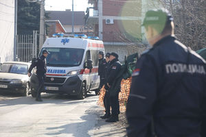 DRAMA U NIŠU: Majka i sin pokušali da ZAPALE SEBE I POLICAJCE!