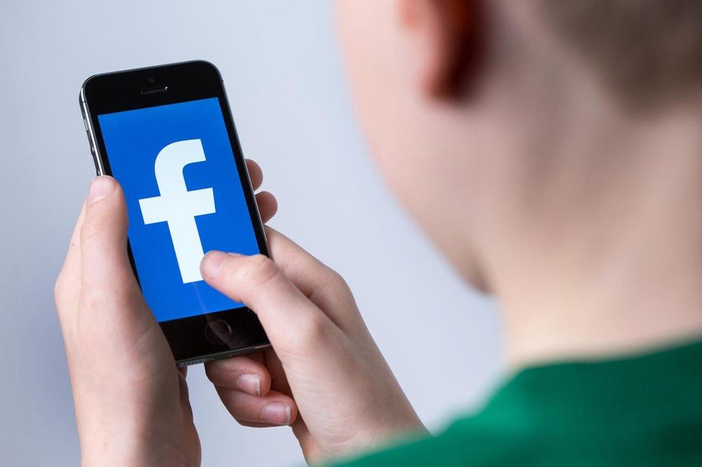 STRUČNJACI ŽESTOKO ODBRUSILI ZAKERBERGU: Fejsbuk nije mesto za mlađu decu!