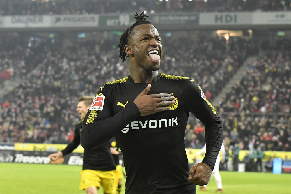 (VIDEO) ČEGA SE ČELSI ODREKAO: Dortmund pobedio u Kelnu, dva gola debitanta Batšuaija