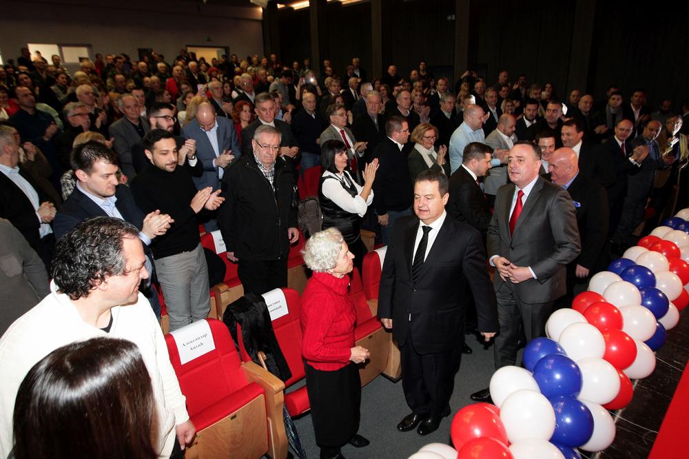 (FOTO) PREDIZBORNI SKUP SPS NA ČUKARICI Dačić: Nikada neće zaokružiti nezavisnost Kosova