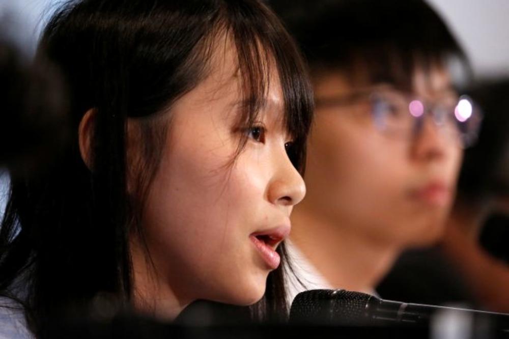 (VIDEO) STUDENTKINJA KOJA ĆE POTRESTI KINU: Peking joj je već zabranio kandidovanje na izborima