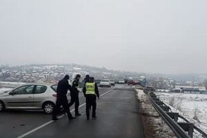 ZIMA UZIMA DANAK: Karambol 15 automobila u Slavonskom brodu, kod Nove Gradiške poginuo vozač