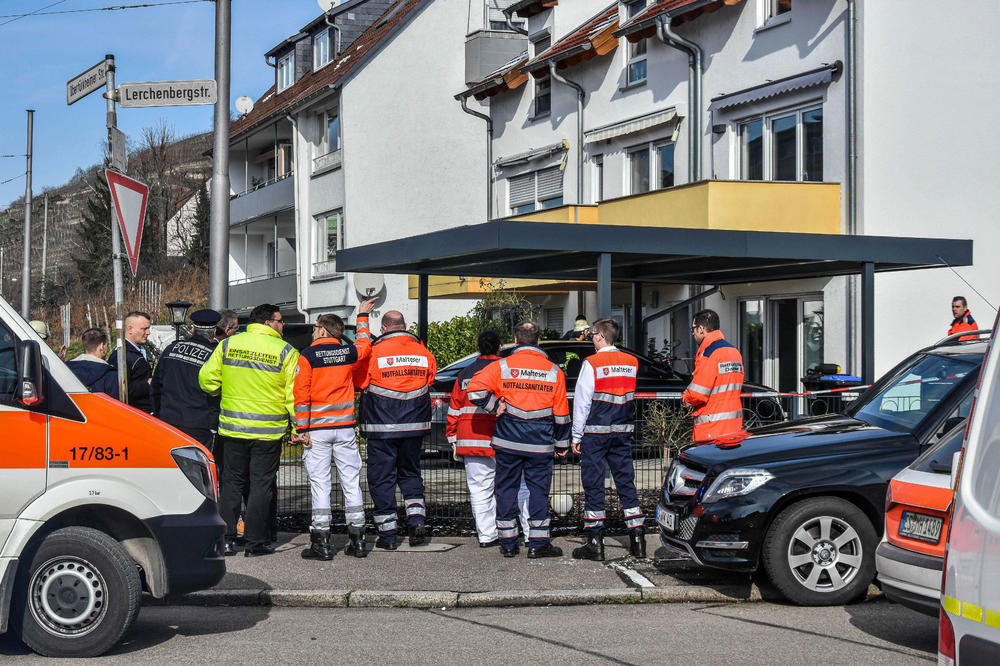 UŽAS U NEMAČKOJ! ČITAVA PORODICA SE UGUŠILA: Roditelji i deca od 3 i 4 godine pronađeni na podu kuće