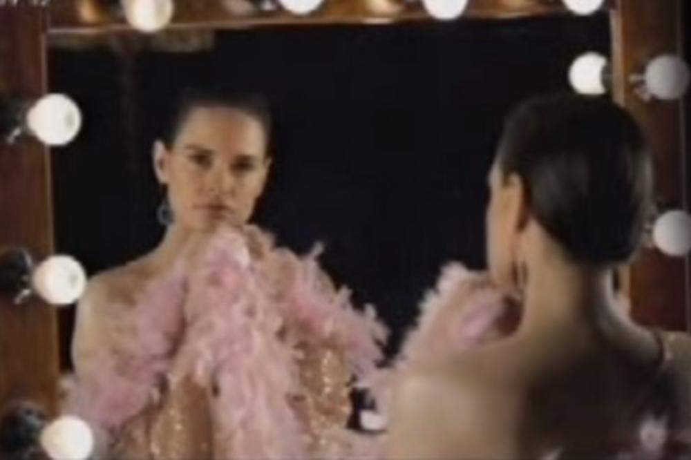 (FOTO) OCA I SESTRU JE IZGUBILA VEOMA RANO:  Srpska manekenka zarađivala je MILIONE, snimila reklamu sa Brusom Vilisom, a onda se potpuno povukla sa SCENE
