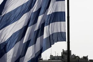 KORUPCIJSKA AFERA TRESE GRČKU: Premijeri i ministri primali mito od farmaceutske kompanije!