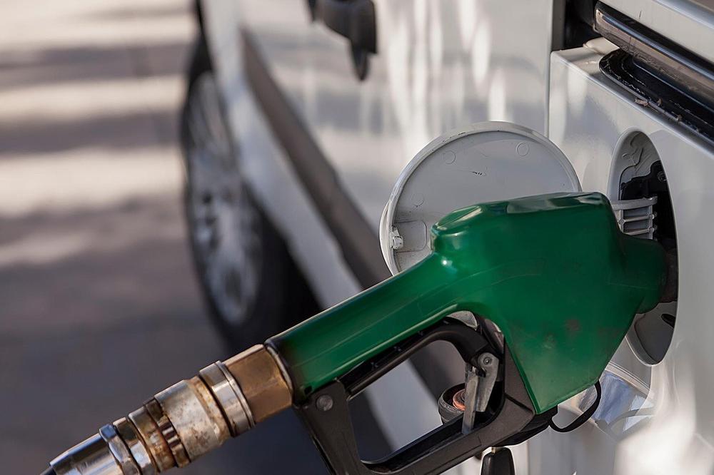 SEVERNA MAKEDONIJA SNIŽAVA CENE BENZINA I DIZELA: Zbog snižavanja akciza, od sutra gorivo jeftinije