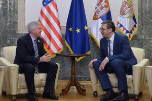(FOTO) DVA SASTANKA NA ANDRIĆEVOM VENCU: Vučić se sastao sa ambasadorima SAD i Francuske