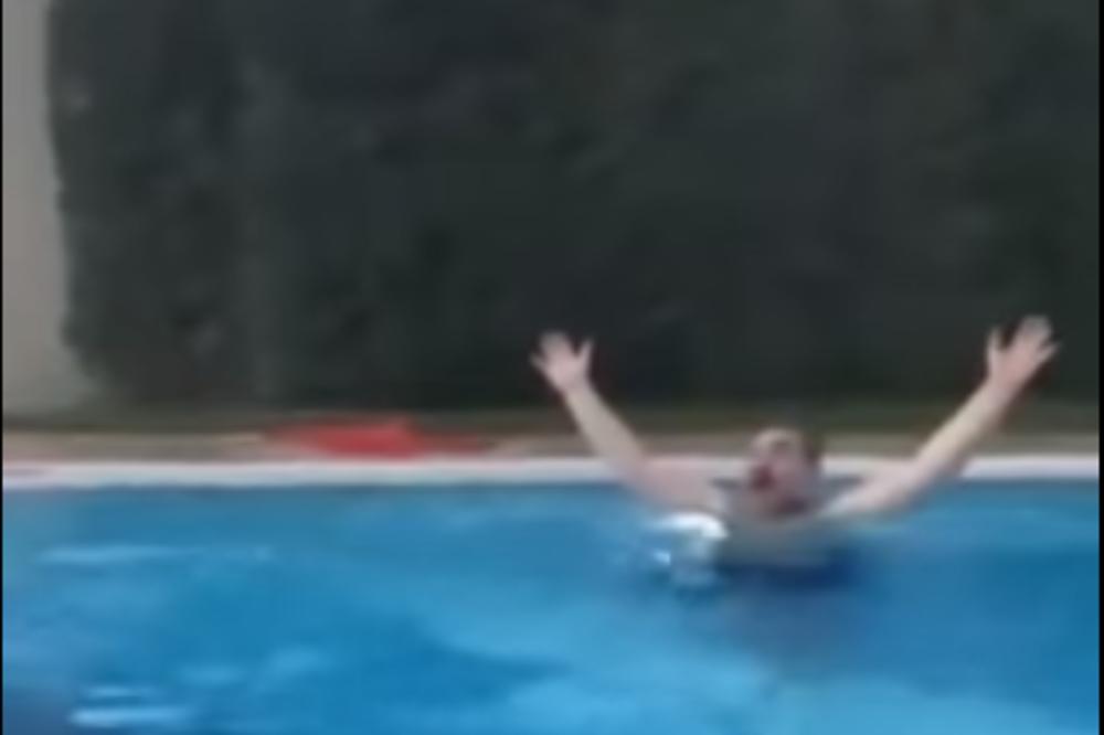 (VIDEO) NAJLUĐI SRPSKI TRENER PONOVO BRILJIRA: Pogledajte izvođenje hita Vesne Zmijanac u bazenu