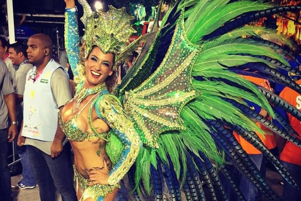 (VIDEO) POČELA NAJVEĆA ŽURKA NA PLANETI: Na čelu karnevala u Riju prvi put plesačica koja nije Brazilka!