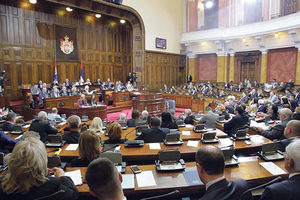 POSLANICI DANIMA O SETU FINANSIJSKIH ZAKONA: Skupština završila raspravu o amandmanima, sledi glasanje