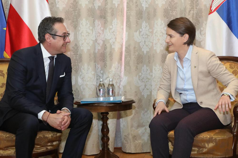 ŠTRAHE KOD BRNABIĆEVE: Srbija ceni podršku Austrije na putu ka EU