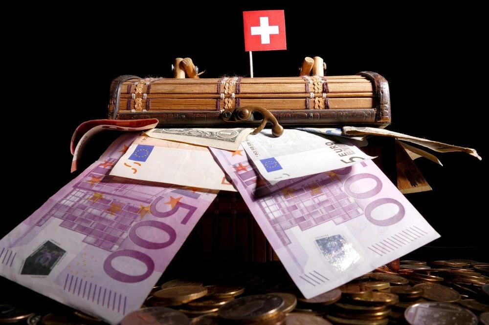 PRIJATELJU VAKCINA PROTIV KORONE, TEBI 50 FRANAKA: Švajcarska Vlada ima novi strategiju za podsticanje cepljenja!