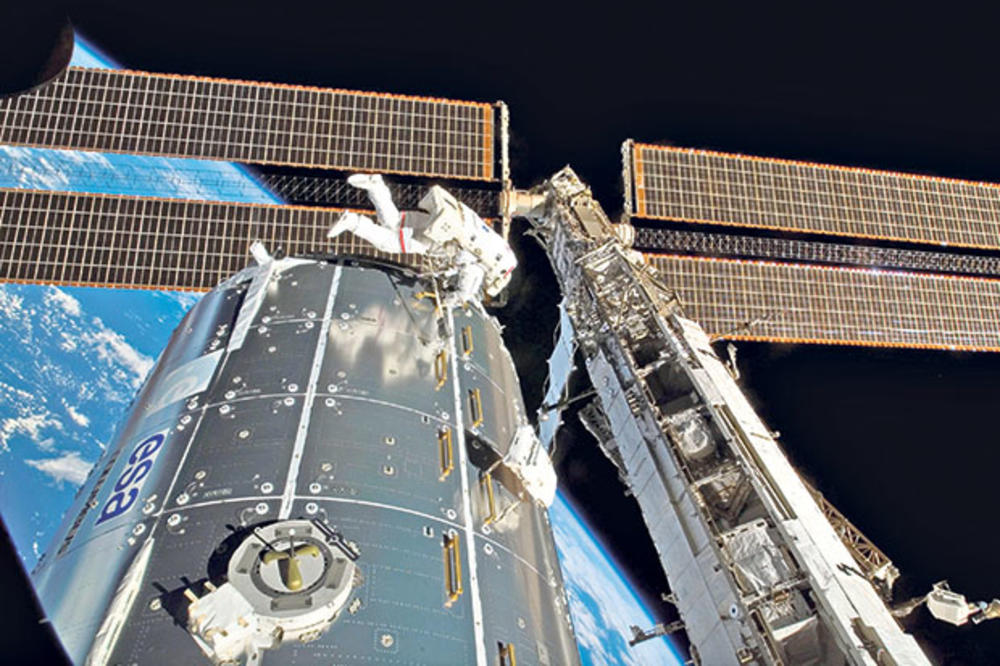 ASTRONAUTI SE VRATILI KUĆI: Sojuz MS-06 sleteo na Zemlju