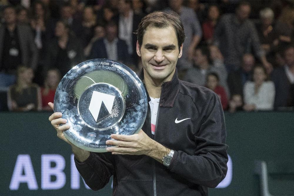 RODŽER UŠAO U ISTORIJU: Federer osvojio Roterdam, podigao 97. trofej u karijeri i vratio se na vrh ATP liste
