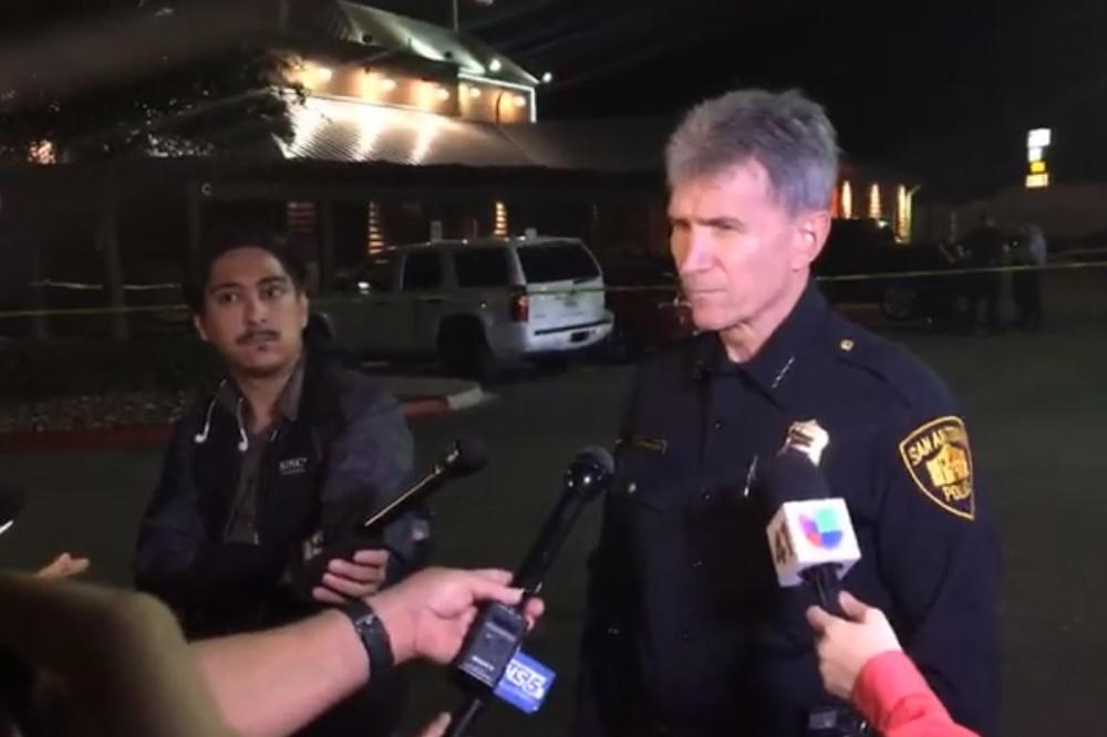 (FOTO, VIDEO) PANIKA U SAN ANTONIJU: Na parkingu restorana upucao 3 odraslih i dete! Traga se za napadačem!