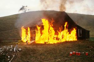 VELIKI POŽAR U MOSTARU: Izgorela treća obnovljena srpska kuća