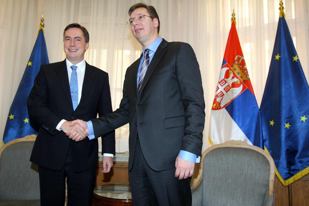 SASTANAK NA ANDRIĆEVOM VENCU: Vučić danas sa Mekalisterom