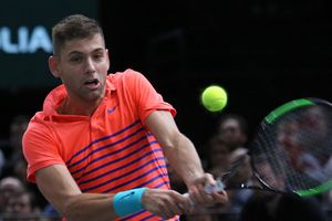 PODVIG SRPSKOG TENISERA: Krajinović razbio Rusa, ušao u polufinale Dubaija i preskočio Mareja na ATP listi