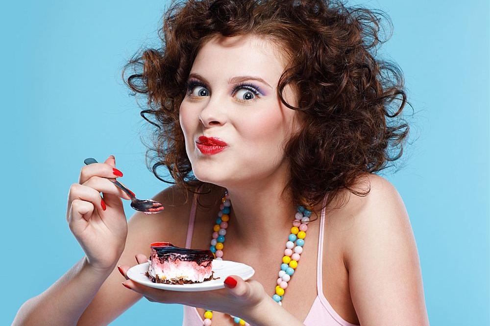 NAUČNICI TVRDE: Jedite slatkiše bez griže savesti, neće vam ugroziti zdravlje!