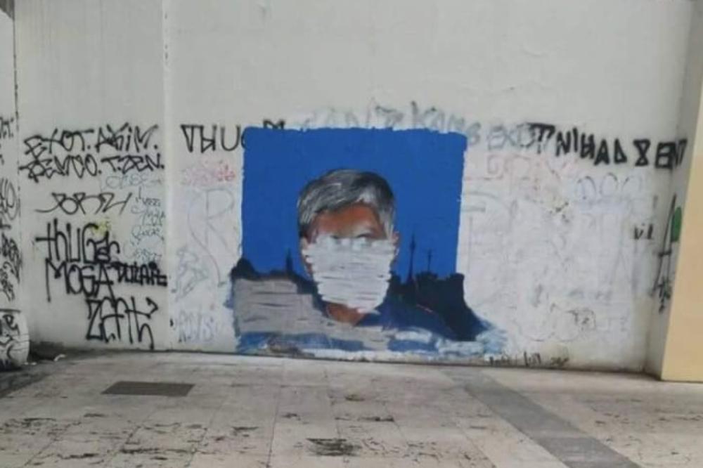 (FOTO) SRAMOTA U CENTRU BEOGRADA: Prekrečen mural u čast Zorana Đinđića