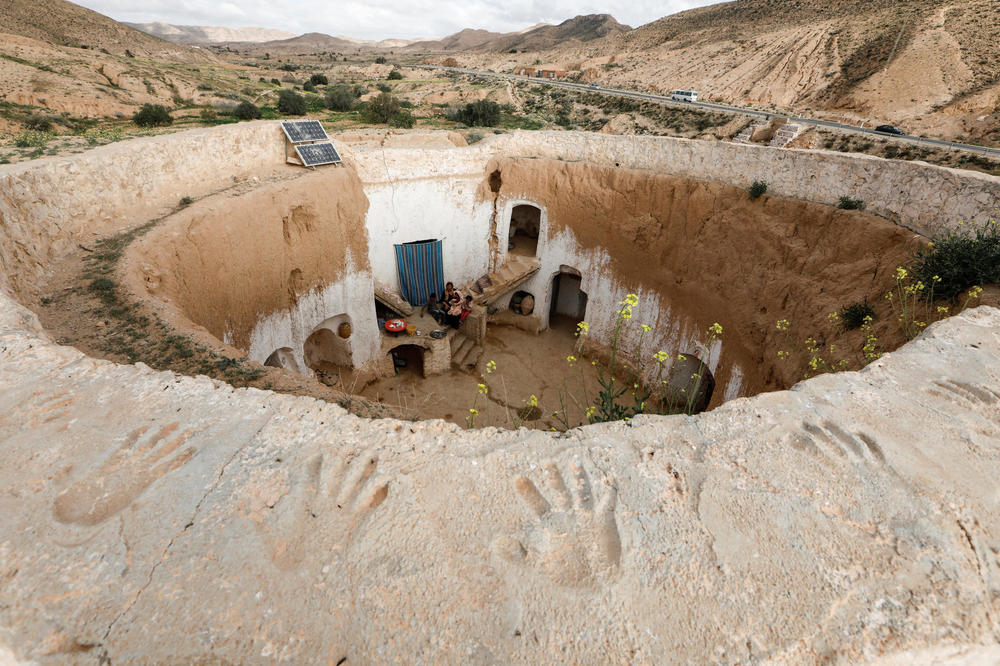 (FOTO) DOK SE MI MRZNEMO: Ovako izgleda život u podzemnom gradu ispod VRELE PUSTINJE u Tunisu