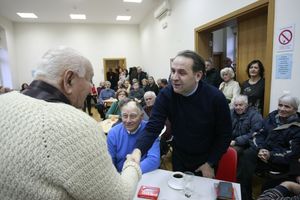 LJAJIĆ RAZGOVARAO SA PENZIONERIMA NA MIRIJEVU: Neophodan prostor za druženje i okupljanje starijih sugrađana