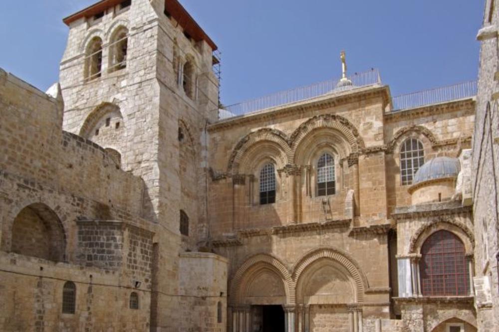 POREZ ZATVORIO CRKVU U JERUSALIMU: Odluka izraelskih vlasti u Crkvi Svetog groba protumačena kao napad na hrišćane
