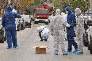 INCIDENT UOČI DOGOVORA O GRANICI: Spaljen automobil konzulata Albanije u Solunu