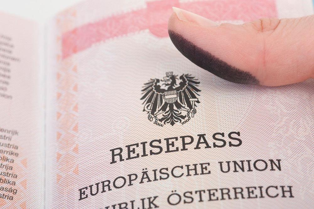 U AUSTRIJI 6 ODSTO VIŠE STANOVNIKA: Za pola godine preko 5.000 migranata dobilo pasoš, a najviše ih iz BiH