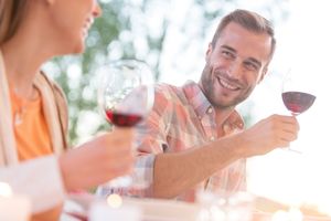 NOVO OTKRIĆE NAUČNIKA: Evo koliko vino utuče na vaše zdravlje!