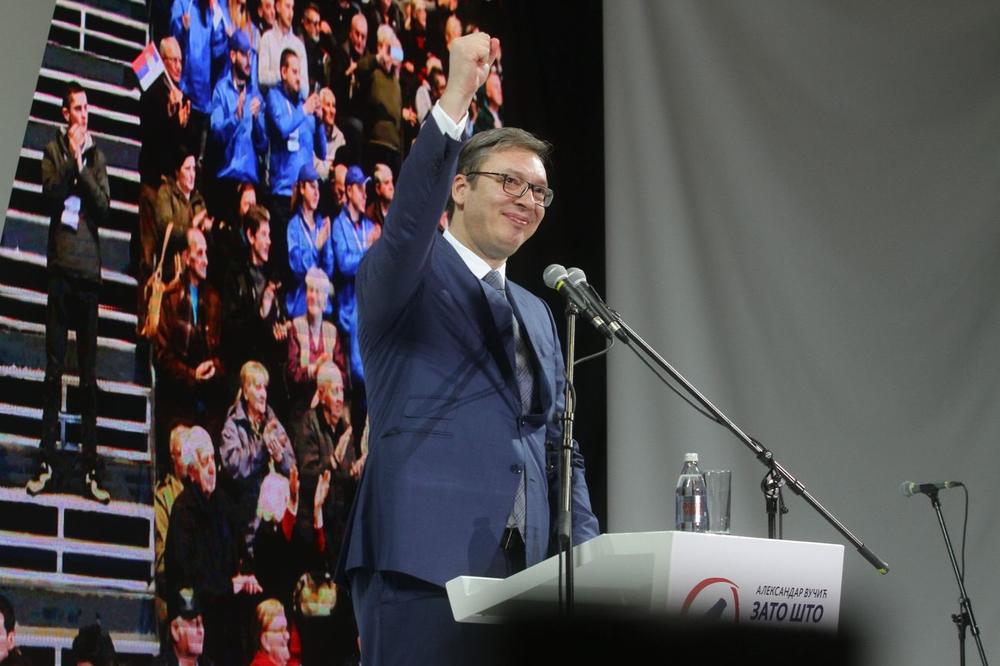 ZAVRŠNI SNS MITING U PIONIRU Vučić: Moj poziv svima je da gledamo u budućnost
