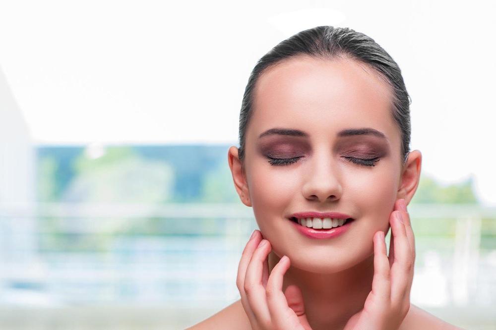 TAJNA VEČNE MLADOSTI POZNATIH DAMA: Holivudski dermatolog otkriva 10 zlatnih pravila za negovanu kožu!