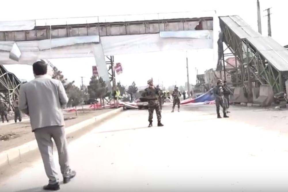 (VIDEO) SNAŽNA EKSPLOZIJA U KABULU: Bombaš se razneo, devojčica poginula, 19 povređeno