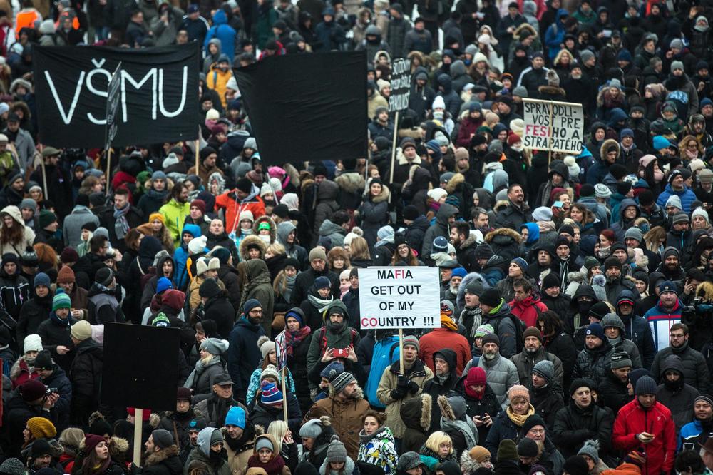 SLOVAČKI UNIVERZITETI SOLIDARNO UZ DEMONSTRANTE:  Studenti dobili slobodan dan za proteste zbog ubijenog novinara