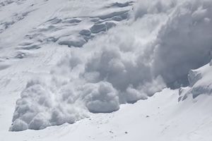 TRAGEDIJA U ŠVAJCARSKOJ: Poginulo troje španskih skijaša, dvoje povređeno!