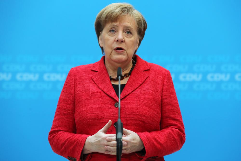 MERKELOVA ODLUČNO: Nemačka neće bombardovati Siriju