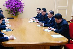 ISTORIJSKI SUSRET U PJONGJANGU: Kim organizovao večeru za zvaničnike Južne Koreje