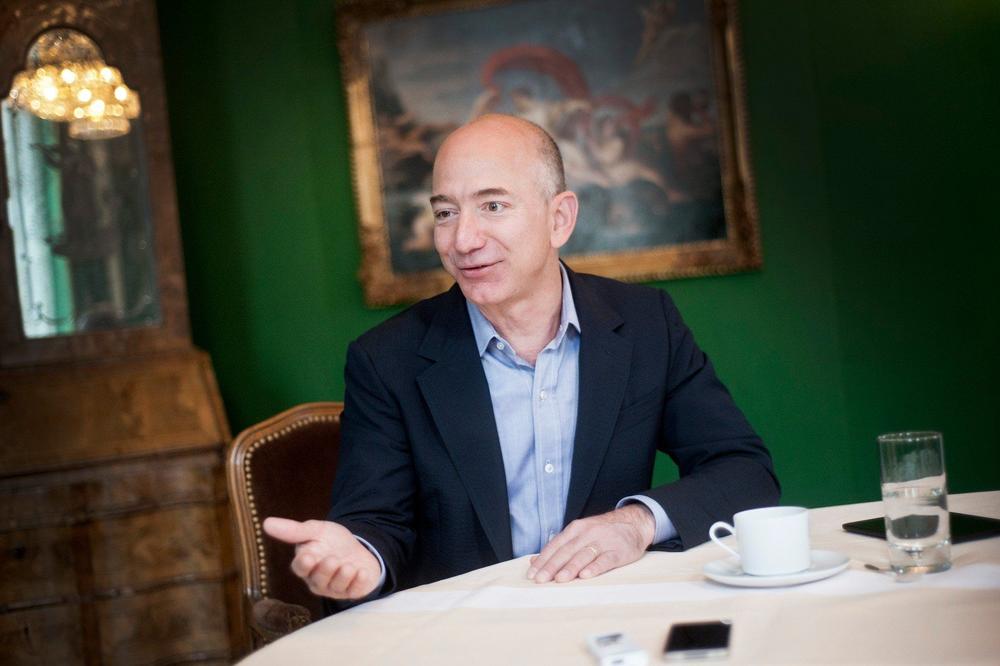 OSTAO BEZ 3 MILIJARDE DOLARA U JEDNOM DANU: Bezos više nije najbogatiji na svetu