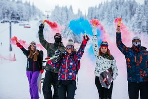 OLIMPIJSKI PLAMEN PONOVO SIJA: Bojan Križaj i skijaši iz regiona spustom mira otvaraju Festival 84 na Jahorini!
