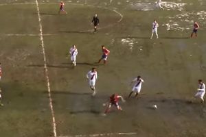 (VIDEO) POTOP! Borac i Zrinjski igrali vaterpolo umesto fudbala